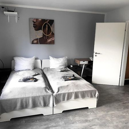 Vaz Apartments Essen, Kueche, Wlan, Tv, Netflix, Ca 15 Min Messe U Hbf Екстериор снимка