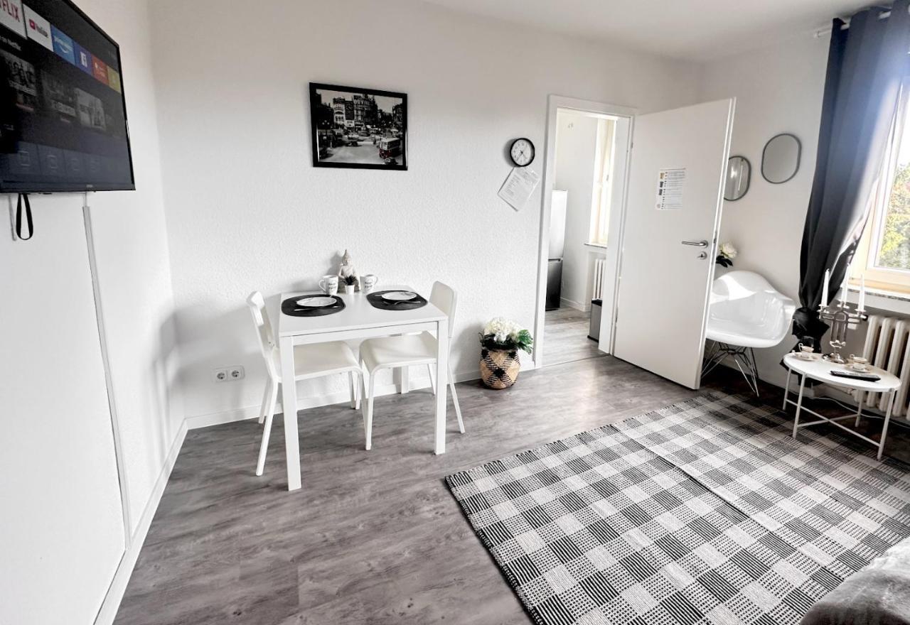 Vaz Apartments Essen, Kueche, Wlan, Tv, Netflix, Ca 15 Min Messe U Hbf Екстериор снимка